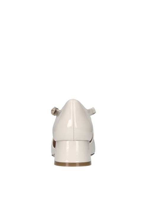 Décolleté in vernice STUART WEITZMAN | CLEM 35 4513050756CREMA